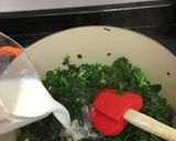 Foto del paso 6 de la receta: Pastel de bacalao, merluza y gambas, con kale y queso feta