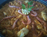 Foto del paso 4 de la receta: Arroz con rape, calamar y gambas