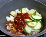 Hình bước làm 4 của món Canh tương ớt (súp tương ớt) 고추장 찌개
