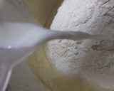 Foto del paso 5 de la receta: Bizcochuelo de leche caliente