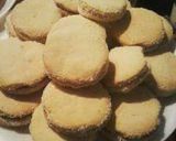 Foto del paso 7 de la receta: Alfajor de harina y maicena