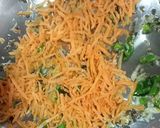 A picture of step 1 of Carrot Rice Pulao.