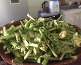 Foto del paso 3 de la receta: Ensalada de apio con palta