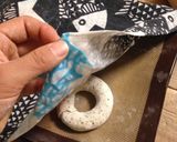 A picture of step 14 of Sesame bagels with rice flour.