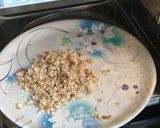 A picture of step 3 of Yogurt Parfait.