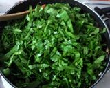 A picture of step 5 of Palak paneer bhurji.