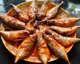 A picture of step 3 of Surmai and bangda fried fish.