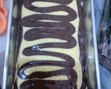 A picture of step 2 of Marble tea cake.