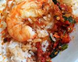 Foto langkah ke 6 dari resep Udang Tumis Pedas Kemangi.