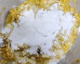 A picture of step 3 of Cheese Corn Balls.