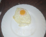 Foto del paso 3 de la receta: Huevos fritos con papas y chorizo