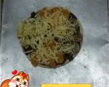 Foto langkah ke 4 dari resep Pizza Buah Campur Sari.