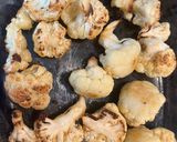 A picture of step 4 of Baked cauliflower with tahini sauce.