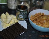 A picture of step 1 of Chocolate Crispy Cakes کاپ کیک کورن فلکس.