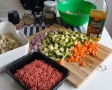 A picture of step 1 of Moussaka Yasas.