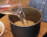 Foto langkah ke 6 dari resep Nasi Ayam Favorit Singapura: Tidak Digoreng, Cukup Pakai RICE COOKER!.