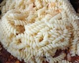 Gambar langkah 4 resipi Pasta Goreng.