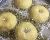 Foto langkah ke 7 dari resep Donat Classic.