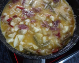Foto del paso 3 de la receta: Tortilla de patatas con jamón serrano y trigueros