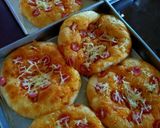 Foto langkah ke 7 dari resep Pizza mini empuk.