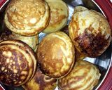 A picture of step 5 of Chocolate stuffed mini pancake.