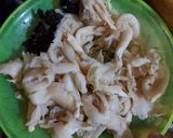 Foto langkah ke 1 dari resep Sop Jamur.