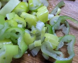 Foto del paso 2 de la receta: Pollo salteado con vegetales 🥗🐥