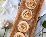 Foto del passaggio 10 della ricetta Crostata di Rose di Mele in Sfoglia e Crema Pasticcera