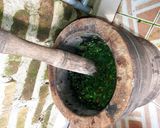 Foto langkah ke 7 dari resep Gulai Daun Ubi Tumbuk.