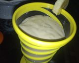 A picture of step 3 of Banana milk shake.