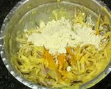 A picture of step 1 of Onion/pyaz ke Pakode.