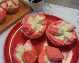 Foto langkah ke 5 dari resep Bolu Kukus Merah Putih.