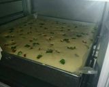 Foto langkah ke 6 dari resep Roti abon gulung.