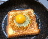 Foto del paso 3 de la receta: Huevo canasta