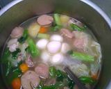 Foto langkah ke 6 dari resep Sayur Sop Ayam Rame.