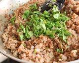 A picture of step 4 of Mince Stuffing.