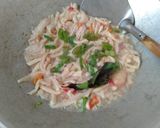 Foto langkah ke 3 dari resep Tumis Jamur Tiram Pedas.