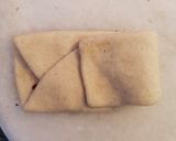 A picture of step 7 of TRIANGLE+SQUARE PARATHA😊😊.