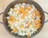 Foto del paso 2 de la receta: Ensaladilla de Buey de mar