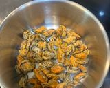A picture of step 3 of Mejillones en Escabeche - Spanish Marinated Mussels - Wowwweee - Quick Simple and Amazing - Enjoy :P.