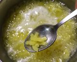 A picture of step 1 of Signature s’ creamy sauce macroni/pasta.