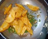 चार्ली चिल्ली पोटॅटो वेजी (Chilli Potato Veggies Recipe In Marathi) रेसिपी स्टेप 6 फोटो 