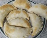 Foto del paso 6 de la receta: Empanadas ricas y fáciles de carne cortada a cuchillo