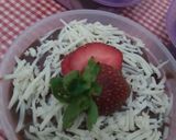Foto langkah ke 5 dari resep Fruit Salad Chocolate Dressing.
