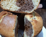 Foto del paso 4 de la receta: Bizcochuelo marmolado con corazón de dulce de leche