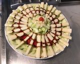 Une image de l'étape 7 de Salade de concombres, tomates, coeurs de palmier au persil et crème de balsamique.
