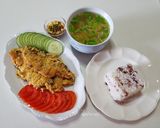 รูปขั้นตอนการทำที่ 4 ของ ไข่เจียวแหนมเห็ด (มังฯ)