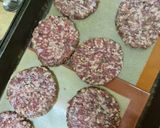 A picture of step 2 of Lamb burger.