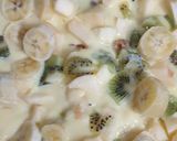 A picture of step 3 of Custard trifle.
