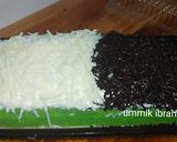 Foto langkah ke 7 dari resep Bolu kukus pandan toping keju & meses.